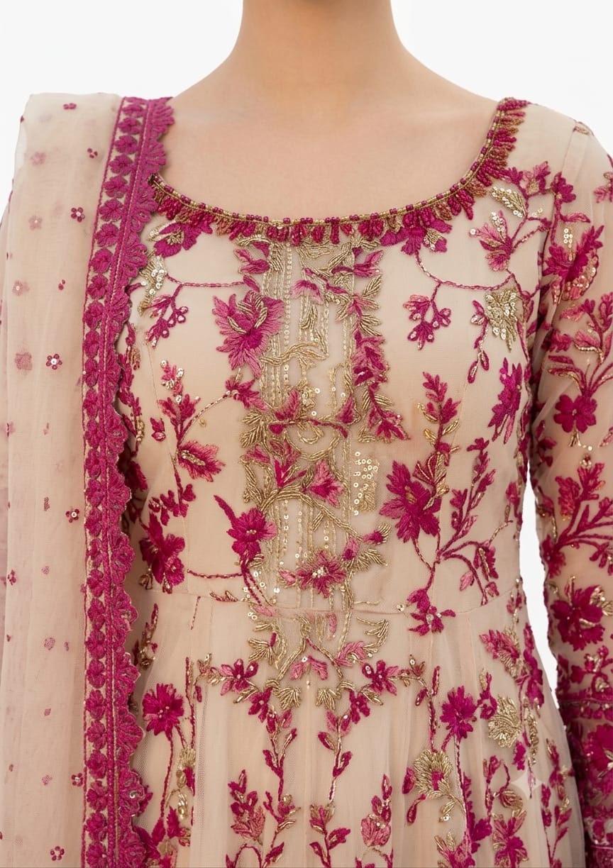 3 Piece Embroidered Lawn Suit - Image 2